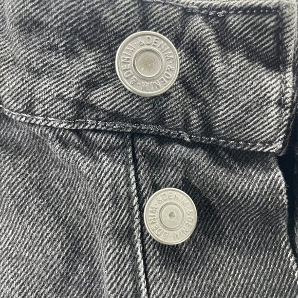 H&M Button Fly Denim Cutoff Distressed Shorts Summer Grunge Festival Size 6 - Picture 3 of 11